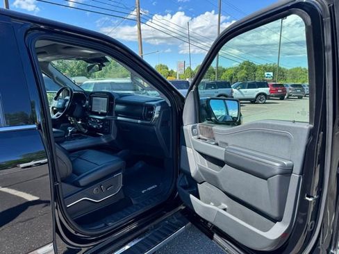 Used 2021 Ford F150 Lariat AWD/4WD image 16