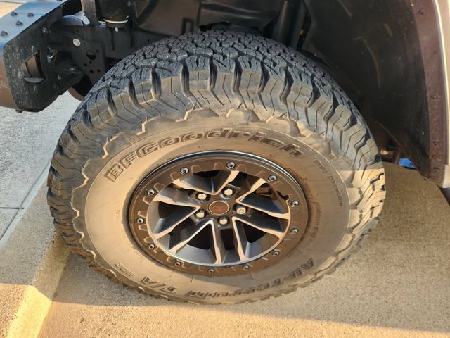 Used 2025 Jeep Wrangler Unlimited Rubicon AWD/4WD image 9