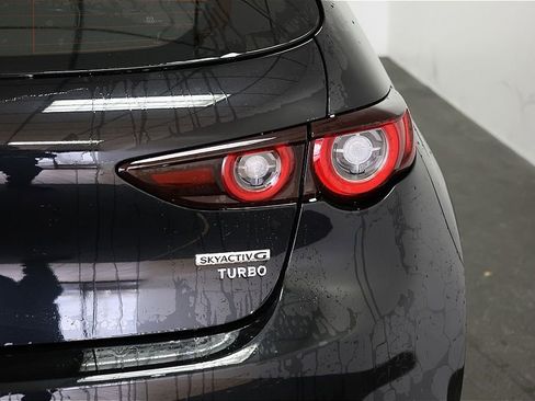 New 2026 MAZDA MAZDA3 Hatchback w/Premium Plus Pkg AWD/4WD image 12