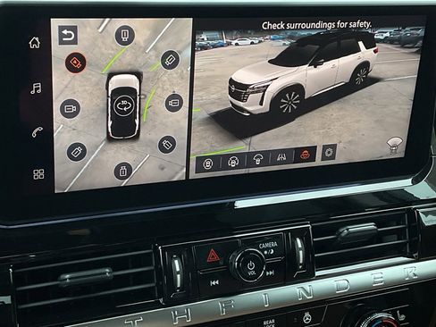 New 2026 Nissan Pathfinder Platinum image 35