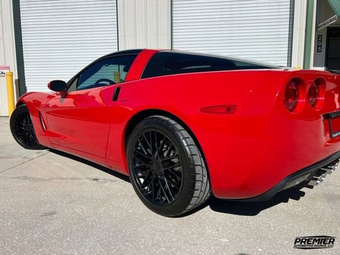 Used 2009 Chevrolet Corvette Coupe w/ Z51 Performance Package image 10