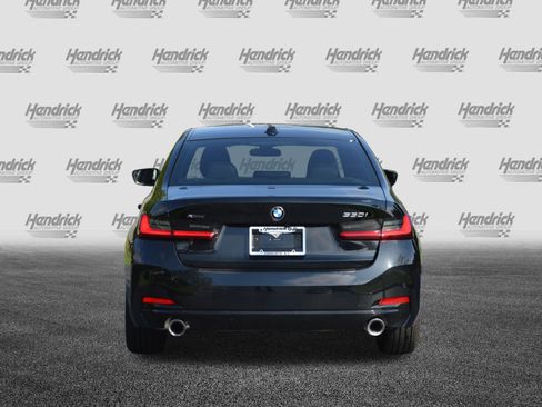 Certified 2025 BMW 330i xDrive Sedan w/ Convenience Package AWD/4WD image 9