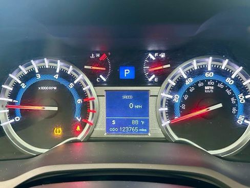 Used 2019 Toyota 4Runner Limited AWD/4WD image 25