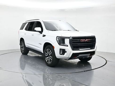 Used 2023 GMC Yukon AT4 w/ Technology Package AWD/4WD image 4
