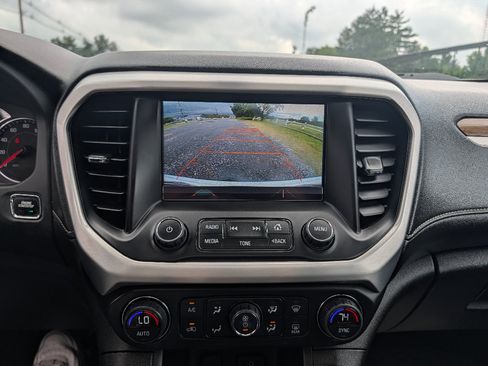 Used 2017 GMC Acadia SLE w/ Driver Alert Package I AWD/4WD image 26