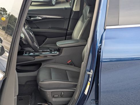 Used 2023 Buick Envision Essence image 12
