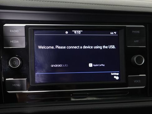 Used 2024 Volkswagen Jetta SE FWD image 45