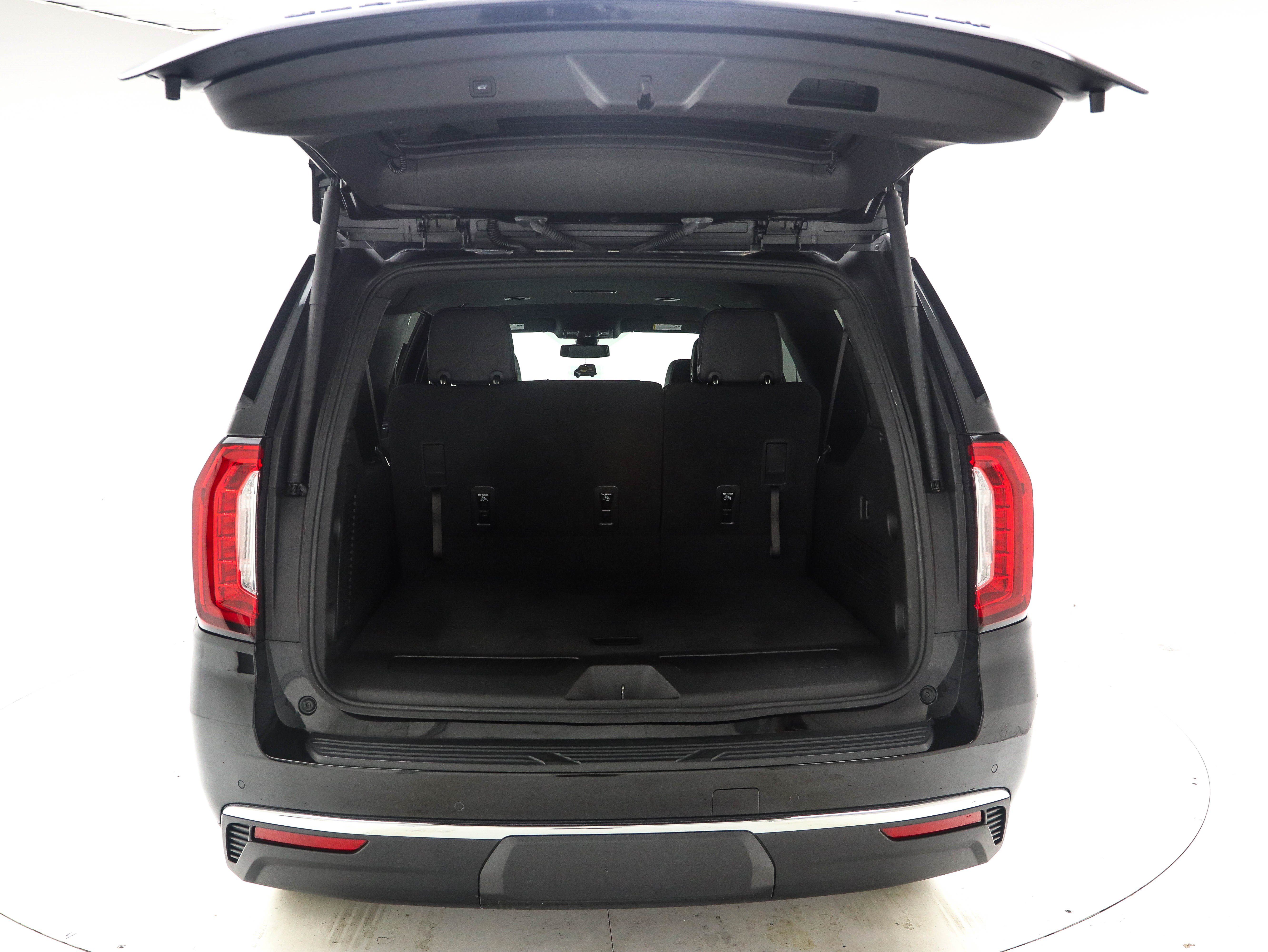 Used 2022 GMC Yukon XL SLT AWD/4WD image 9