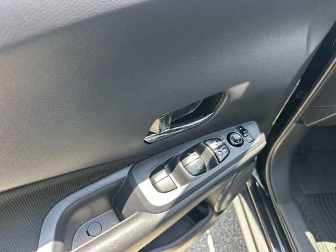 Used 2023 Nissan Kicks SV FWD image 15