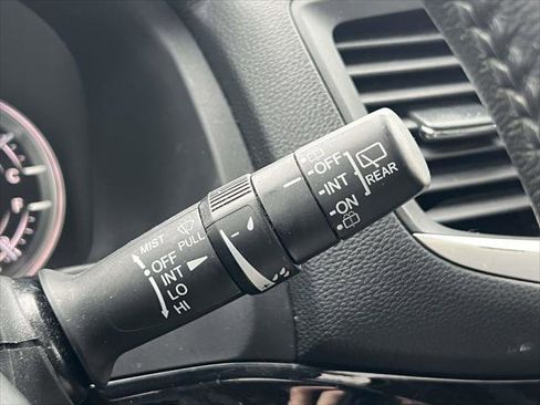 Used 2018 Honda Pilot Touring image 26