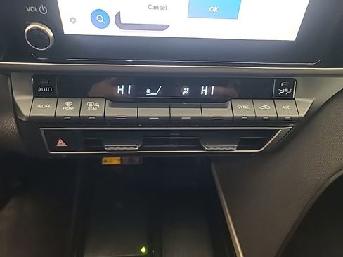 Used 2026 Toyota Camry LE FWD image 35