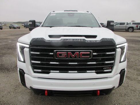 New 2026 GMC Sierra 3500 AT4 AWD/4WD image 11