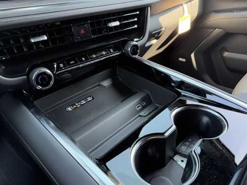 New 2025 Chevrolet Tahoe Premier image 36