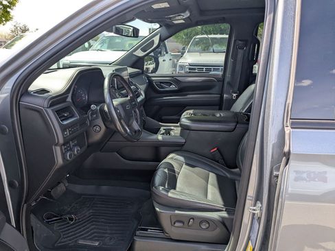 Used 2021 Chevrolet Tahoe RST w/ Luxury Package AWD/4WD image 28