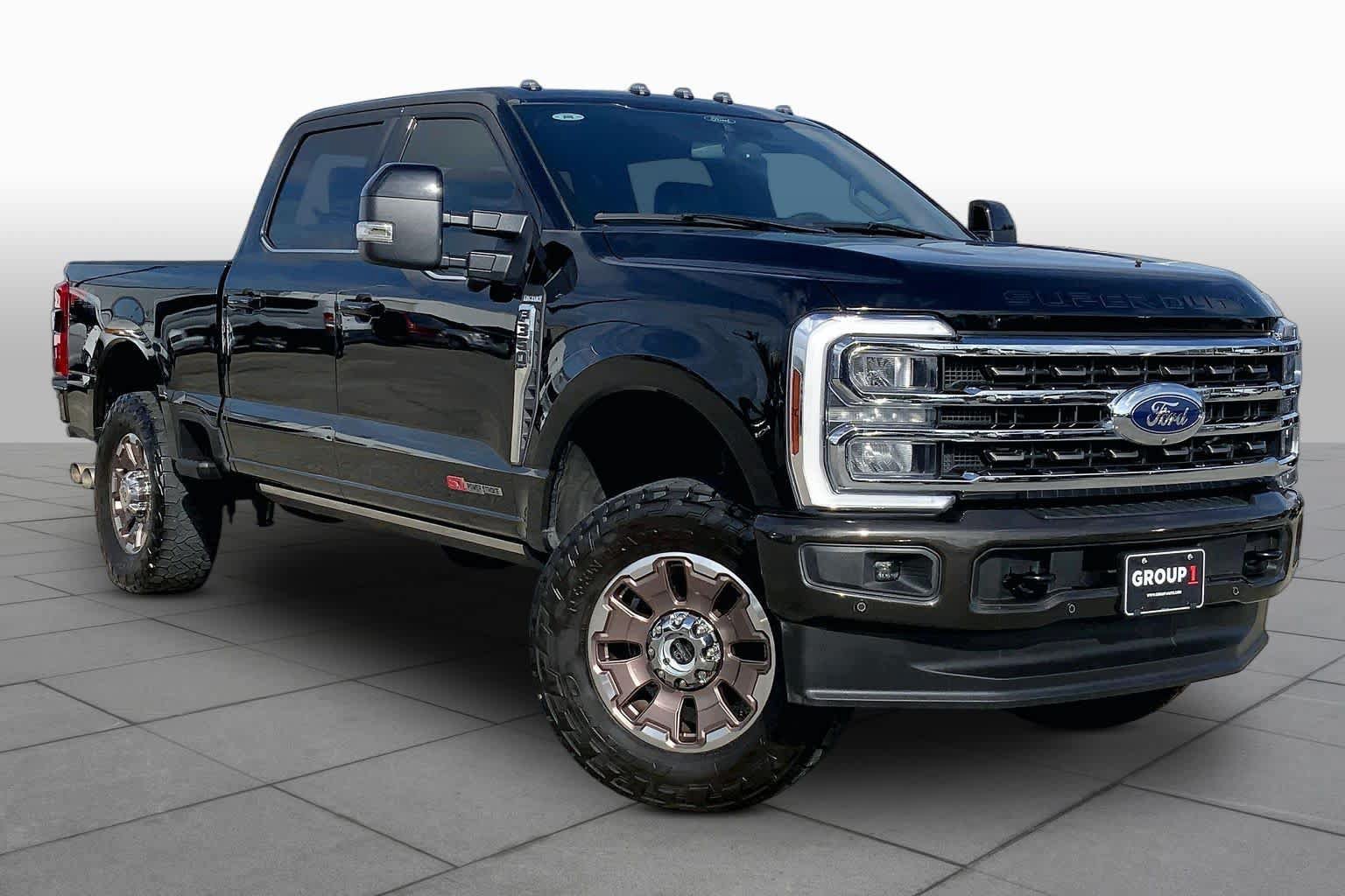 Used 2024 Ford F350 King Ranch w/ FX4 Off-Road Package AWD/4WD image 3