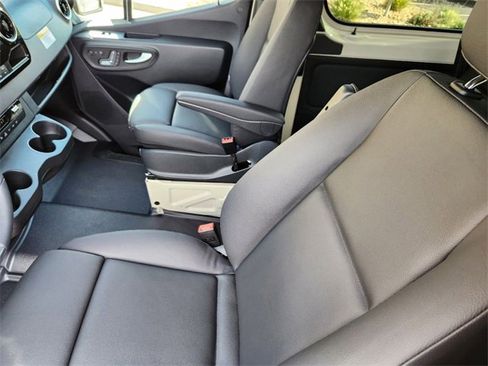 New 2025 Mercedes-Benz Sprinter 2500 image 5