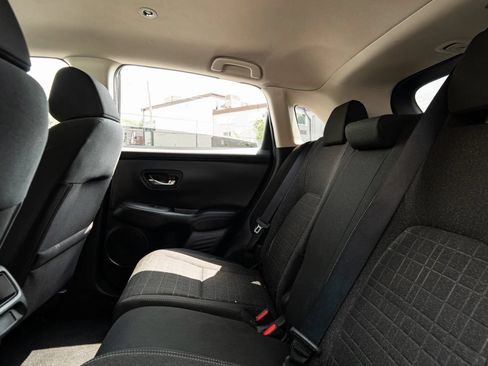 Used 2025 Honda HR-V LX image 20