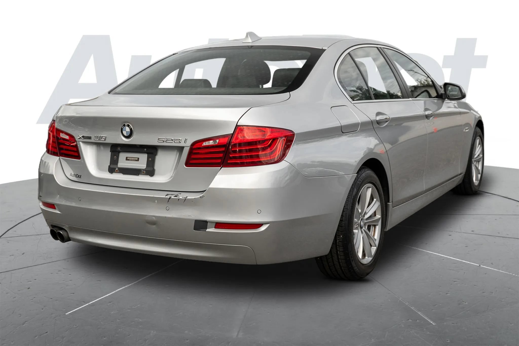 Used 2016 BMW 528i xDrive Sedan w/ Premium Package AWD/4WD image 3