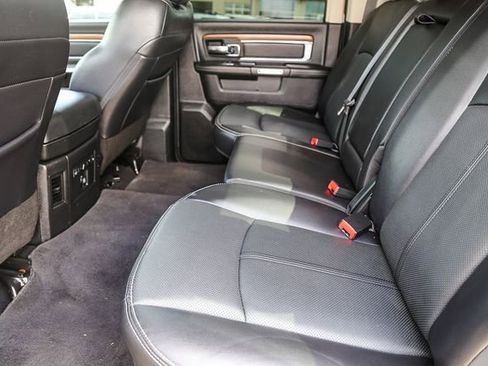 Used 2018 RAM 1500 Laramie w/ Convenience Group AWD/4WD image 20