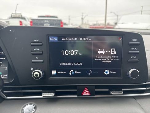 Used 2021 Hyundai Elantra SEL image 23