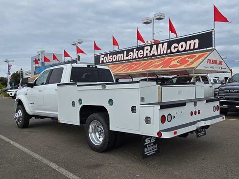 New 2026 RAM 5500 4x4 Crew Cab w/ Laramie Trim Package image 6