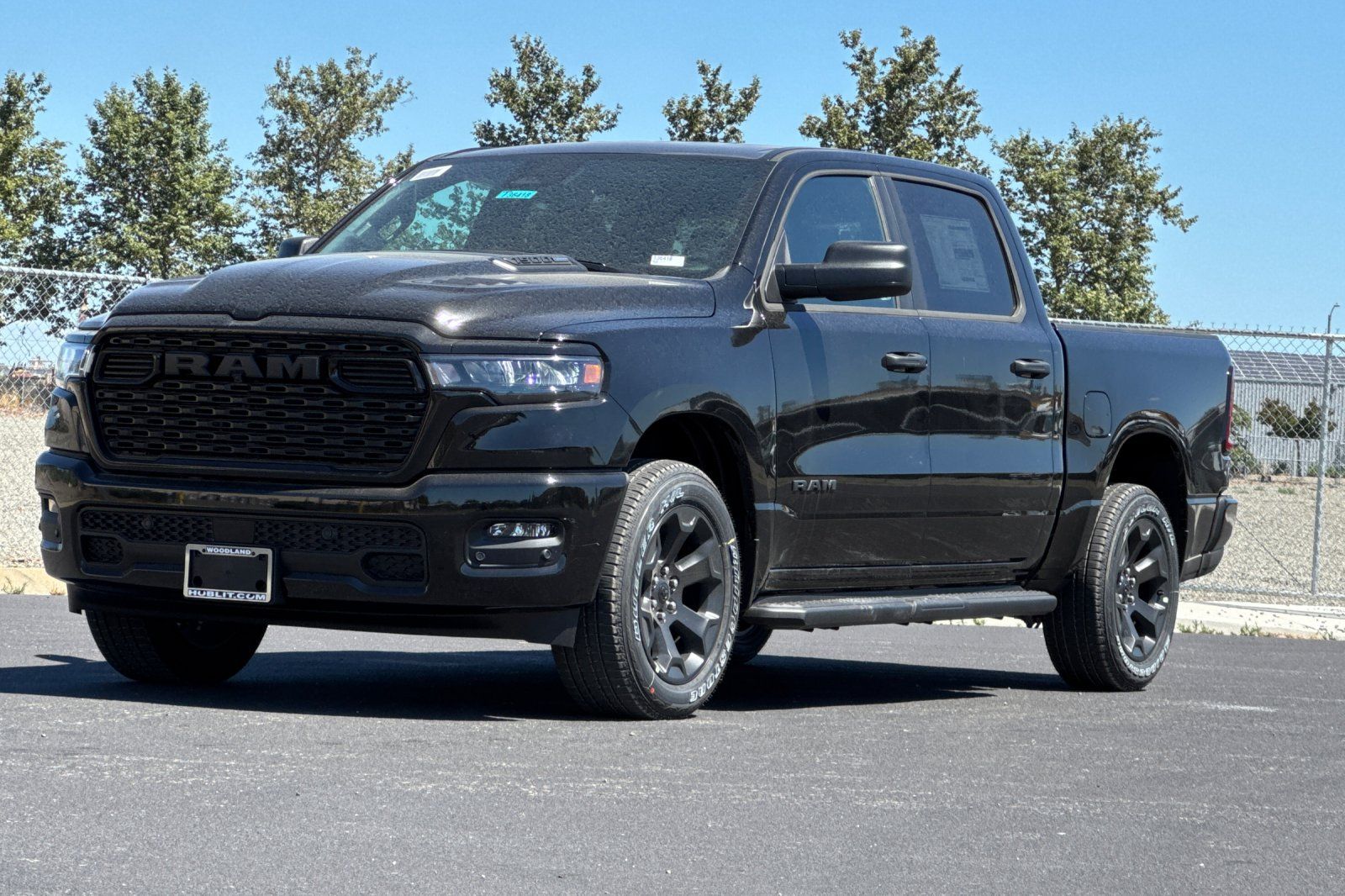 New 2026 RAM 1500 Express AWD/4WD image 7