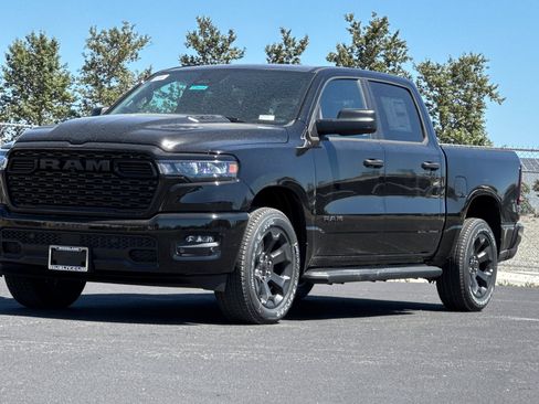 New 2026 RAM 1500 Express AWD/4WD image 7