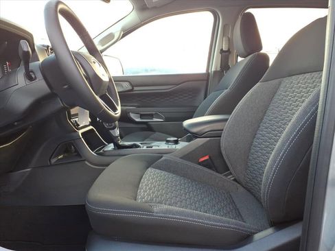 Used 2024 Ford Ranger XLT w/ FX4 Off-Road Package image 39