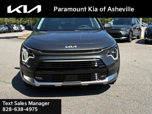 New 2025 Kia Niro SX image 2