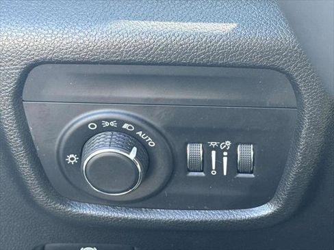 Certified 2023 Jeep Grand Cherokee L Laredo AWD/4WD image 20