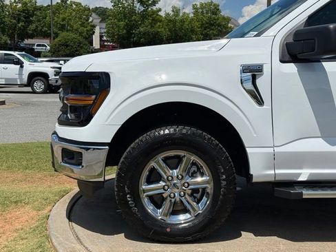 Used 2025 Ford F150 XLT w/ Equipment Group 301A Standard AWD/4WD image 12