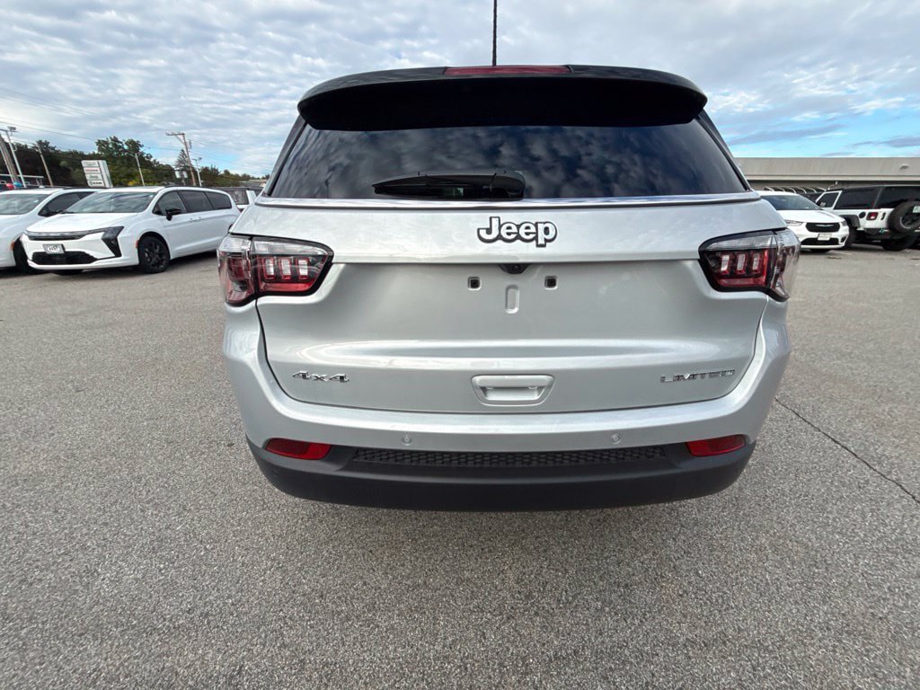 New 2026 Jeep Compass Limited AWD/4WD image 4