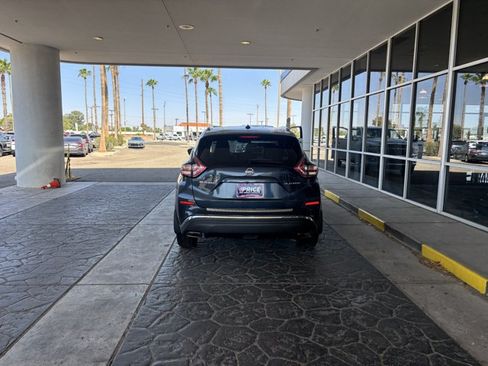 Used 2015 Nissan Murano Platinum w/ Platinum Technology Package FWD image 8