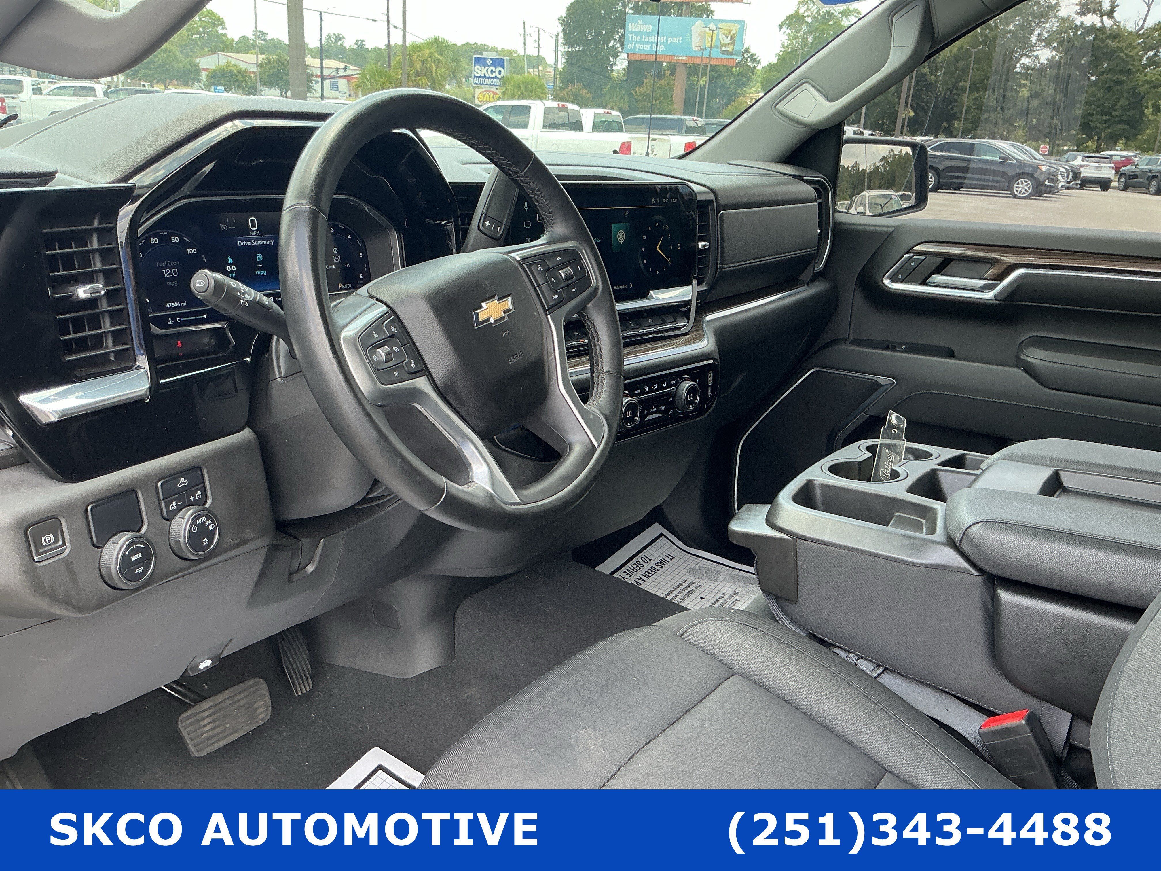 Used 2023 Chevrolet Silverado 1500 LT RWD image 20