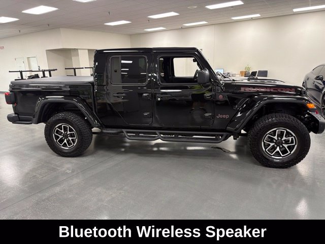 Used 2024 Jeep Gladiator Rubicon AWD/4WD image 8