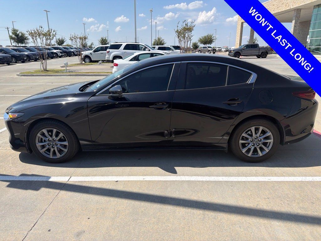 Used 2024 MAZDA MAZDA3 s FWD image 2