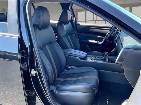 Certified 2025 MAZDA CX-50 AWD 2.5 S w/ Premium Package image 7