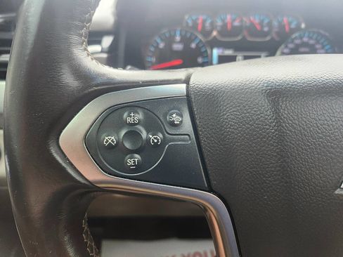 Used 2015 Chevrolet Suburban LT image 25