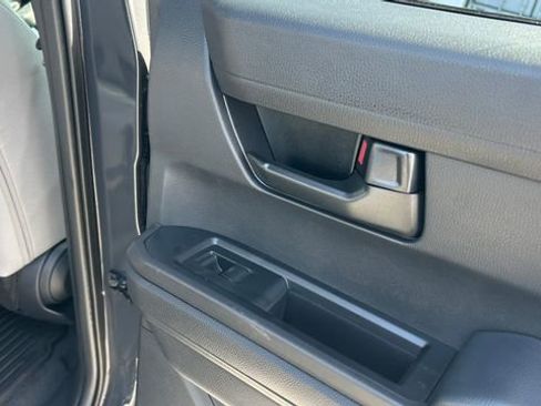 Certified 2025 Chevrolet Traverse LT image 64