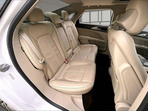 Used 2018 Lincoln MKZ Select w/ Select Plus Package AWD/4WD image 28