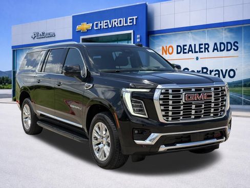 Used 2025 GMC Yukon XL Denali AWD/4WD image 1