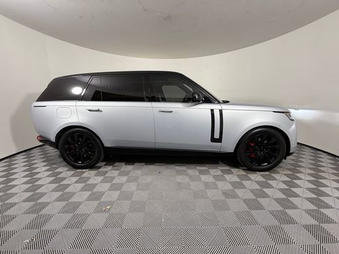 Used 2024 Land Rover Range Rover Long Wheelbase SE image 8