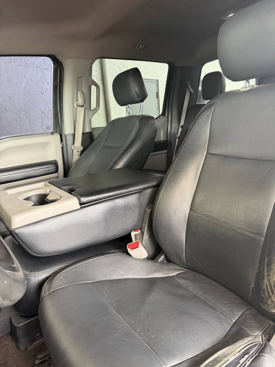 Used 2017 Ford F250 XLT AWD/4WD image 9