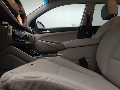 Used 2020 Hyundai Tucson SE w/ Cargo Package AWD/4WD image 17