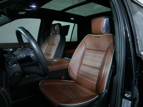 Used 2024 GMC Yukon Denali Ultimate image 11