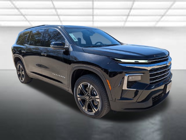New 2027 Chevrolet Traverse LT w/ Sun and Wheel Package FWD image 1