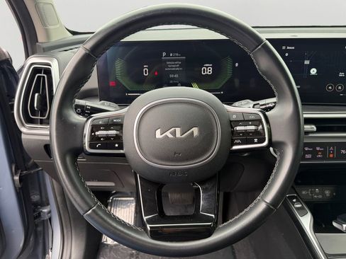 Used 2024 Kia Sorento S AWD/4WD image 19