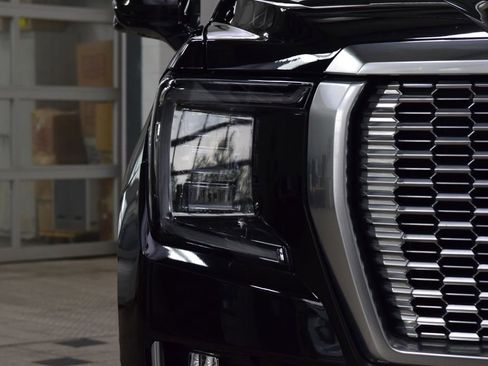 Used 2024 GMC Yukon Denali image 12