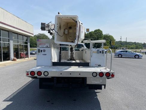 Used 2012 Ford F450 XL w/ Heavy Service Suspension Pkg image 6