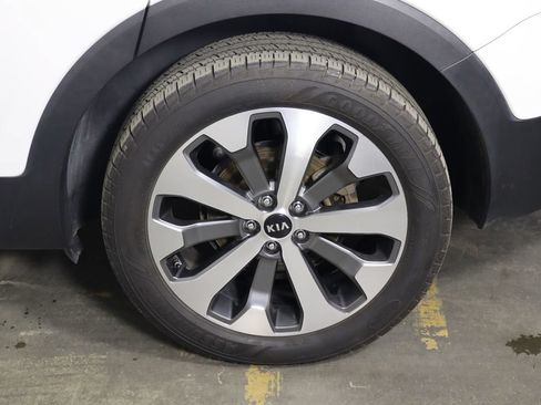 Used 2020 Kia Telluride S AWD/4WD image 40